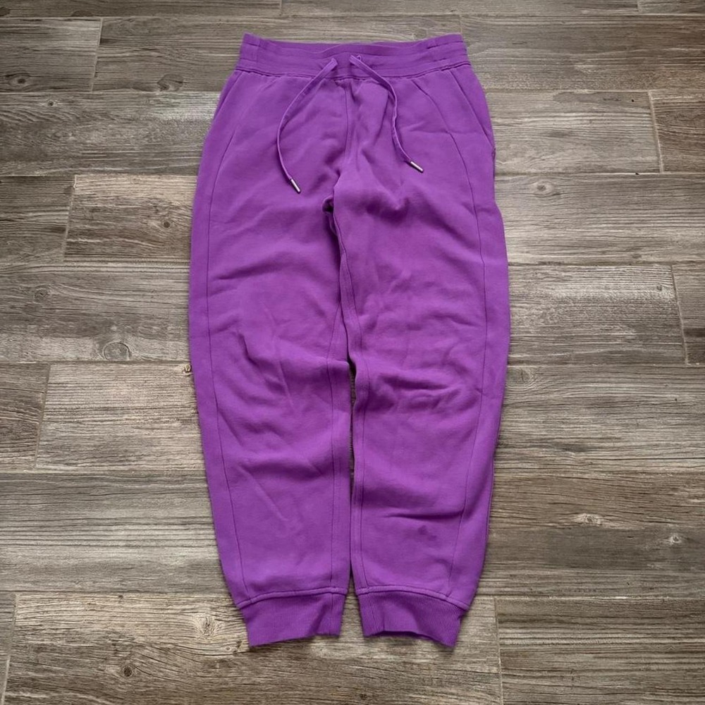 Purple Lululemon scuba joggers size 6